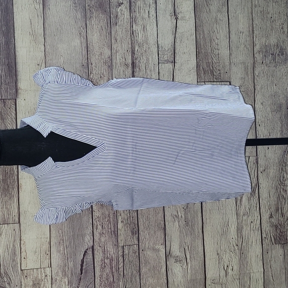 BLUE & WHITE STRIPED TOP - Picture 4 of 9